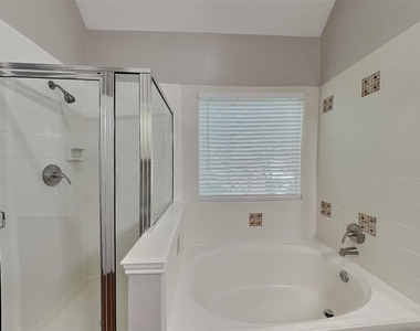619 Bending Bough Drive - Photo Thumbnail 9