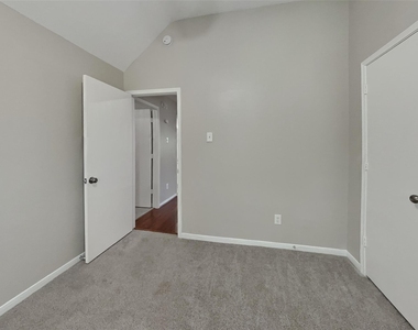 619 Bending Bough Drive - Photo Thumbnail 14