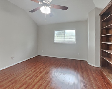 619 Bending Bough Drive - Photo Thumbnail 18