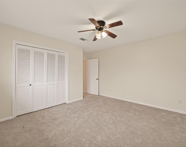 422 Willow Vista Drive - Photo Thumbnail 32