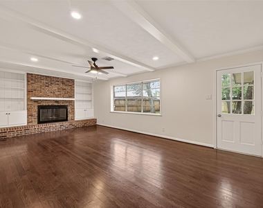 422 Willow Vista Drive - Photo Thumbnail 10