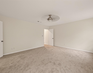 422 Willow Vista Drive - Photo Thumbnail 40