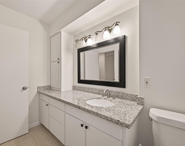422 Willow Vista Drive - Photo Thumbnail 35