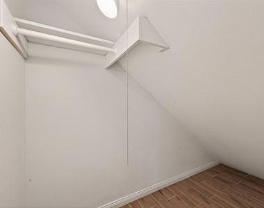 422 Willow Vista Drive - Photo Thumbnail 22