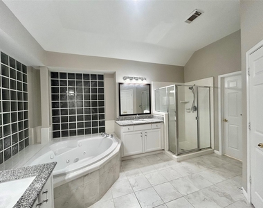 16807 Laguna Springs Drive - Photo Thumbnail 33