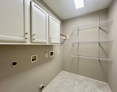 16807 Laguna Springs Drive - Photo Thumbnail 36