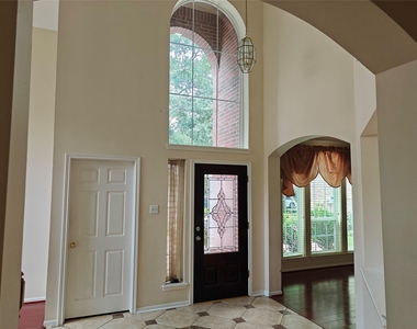 15319 Truslow Point Lane - Photo Thumbnail 7