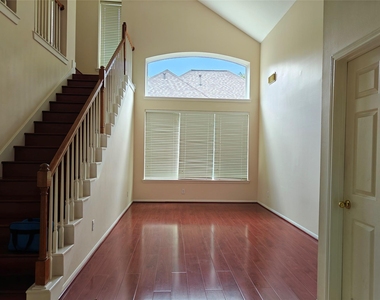 15319 Truslow Point Lane - Photo Thumbnail 6