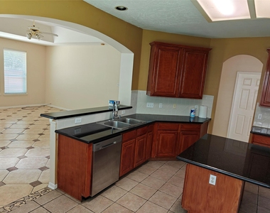 15319 Truslow Point Lane - Photo Thumbnail 10