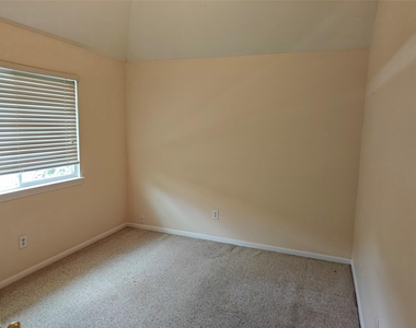 15319 Truslow Point Lane - Photo Thumbnail 26