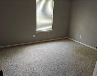 15319 Truslow Point Lane - Photo Thumbnail 25
