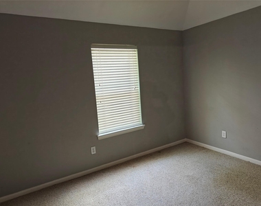 15319 Truslow Point Lane - Photo Thumbnail 27