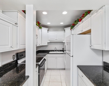 2601 Bellefontaine Street - Photo Thumbnail 11