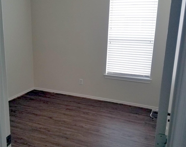 25814 Orchard Knoll Lane - Photo Thumbnail 10