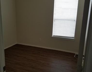 25814 Orchard Knoll Lane - Photo Thumbnail 5