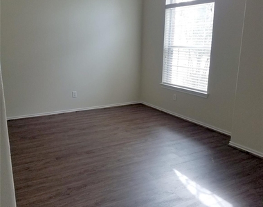 25814 Orchard Knoll Lane - Photo Thumbnail 9