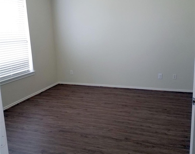 25814 Orchard Knoll Lane - Photo Thumbnail 12