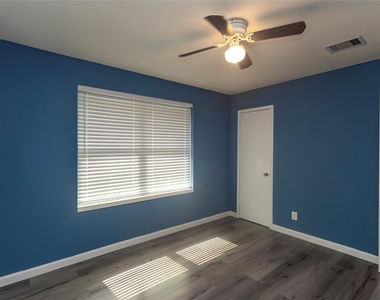 716 Hargest Street - Photo Thumbnail 8