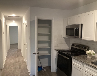 16528 Jasmine Marie Place - Photo Thumbnail 12