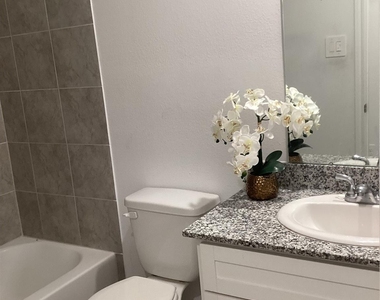 16528 Jasmine Marie Place - Photo Thumbnail 18