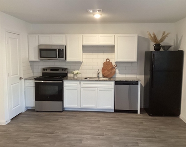 16528 Jasmine Marie Place - Photo Thumbnail 10
