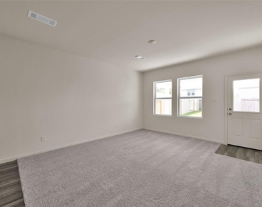 587 Firemoon Street - Photo Thumbnail 8