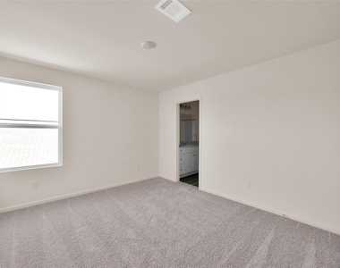 587 Firemoon Street - Photo Thumbnail 15