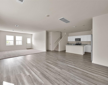 587 Firemoon Street - Photo Thumbnail 3