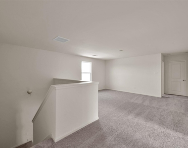587 Firemoon Street - Photo Thumbnail 11