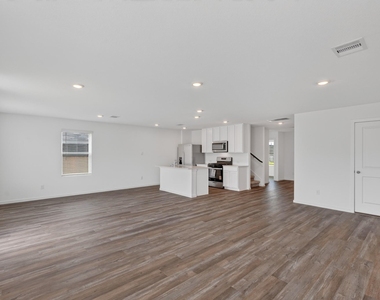 40818 Hawthorne Glades Street - Photo Thumbnail 13