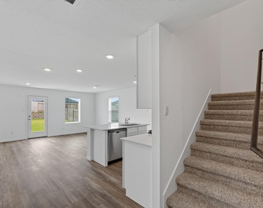40818 Hawthorne Glades Street - Photo Thumbnail 26