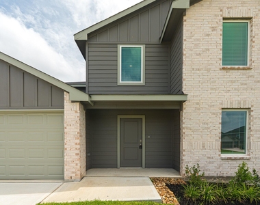 40818 Hawthorne Glades Street - Photo Thumbnail 3