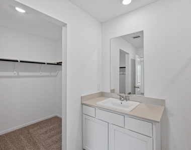 40818 Hawthorne Glades Street - Photo Thumbnail 21