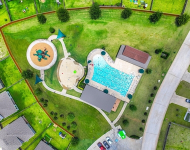 40818 Hawthorne Glades Street - Photo Thumbnail 46