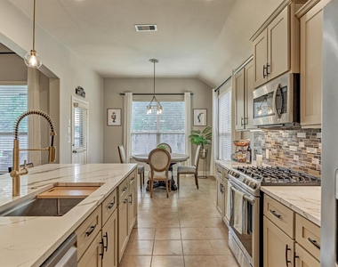 184 W Heritage Mill Circle - Photo Thumbnail 26