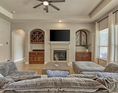 184 W Heritage Mill Circle - Photo Thumbnail 16