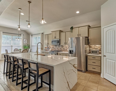 184 W Heritage Mill Circle - Photo Thumbnail 18