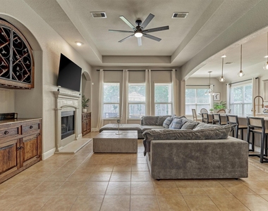 184 W Heritage Mill Circle - Photo Thumbnail 13