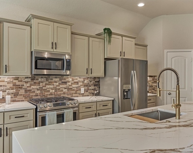 184 W Heritage Mill Circle - Photo Thumbnail 21
