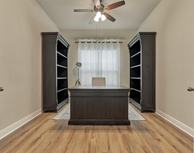 184 W Heritage Mill Circle - Photo Thumbnail 7