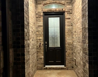 18218 Bluebird Branch Lane - Photo Thumbnail 3