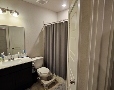 18218 Bluebird Branch Lane - Photo Thumbnail 34