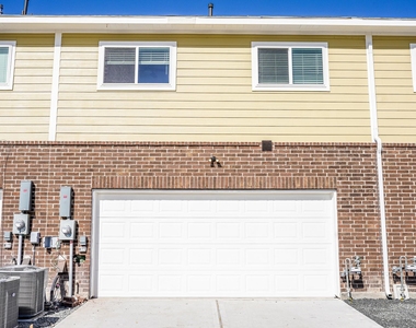 15810 Perthshire Creek Dr - Photo Thumbnail 27