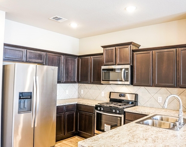 15810 Perthshire Creek Dr - Photo Thumbnail 5