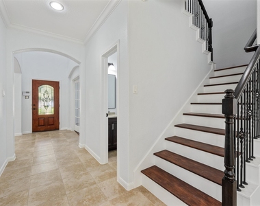 2642 Tacoma Springs Drive - Photo Thumbnail 9