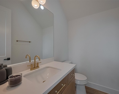 776 Mansfield St - Photo Thumbnail 20