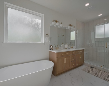 776 Mansfield St - Photo Thumbnail 35