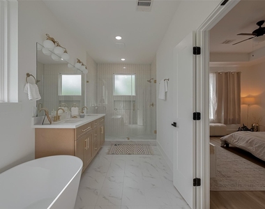 776 Mansfield St - Photo Thumbnail 36