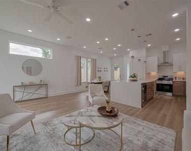 776 Mansfield St - Photo Thumbnail 11