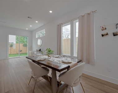 776 Mansfield St - Photo Thumbnail 6